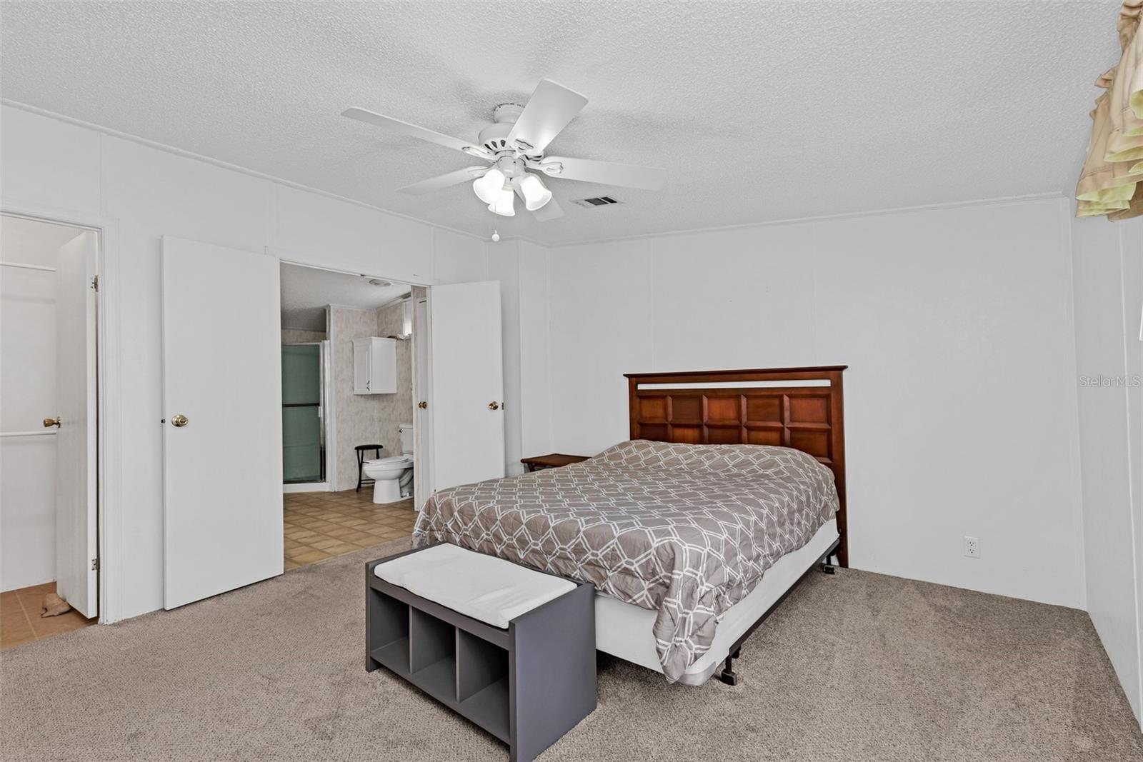 1000 Kings Hwy #380 Property Photo 23