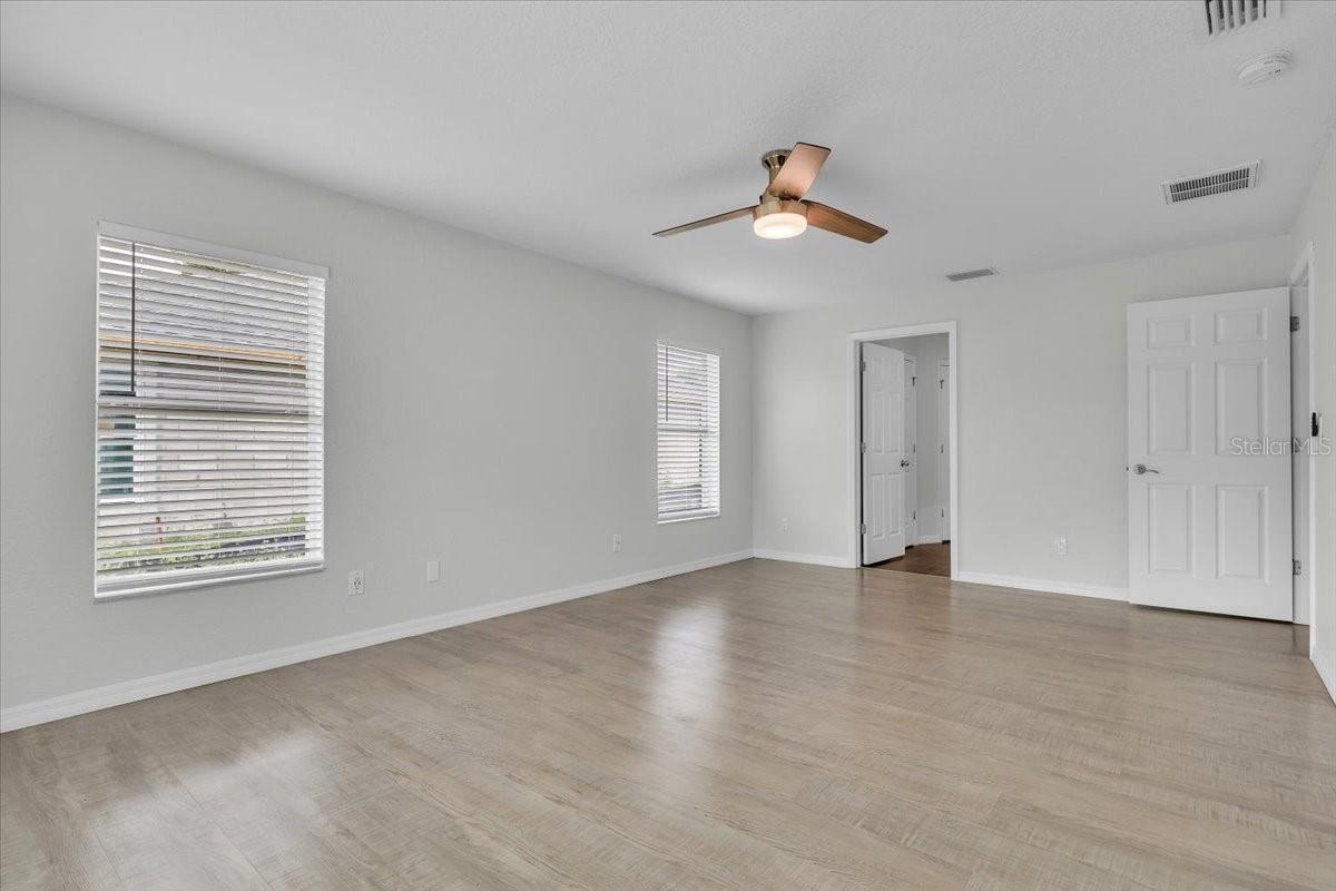 1240 Nora Ln Property Photo 37