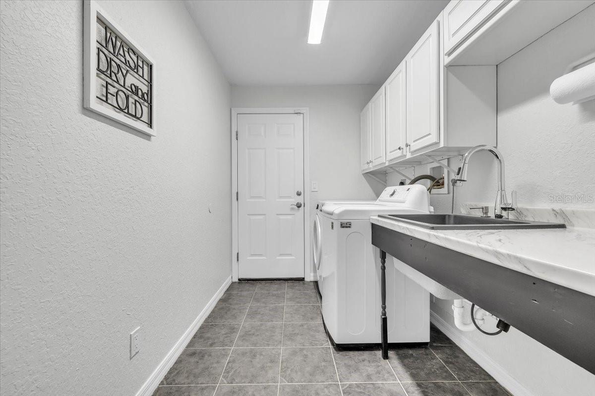 1240 Nora Ln Property Photo 58