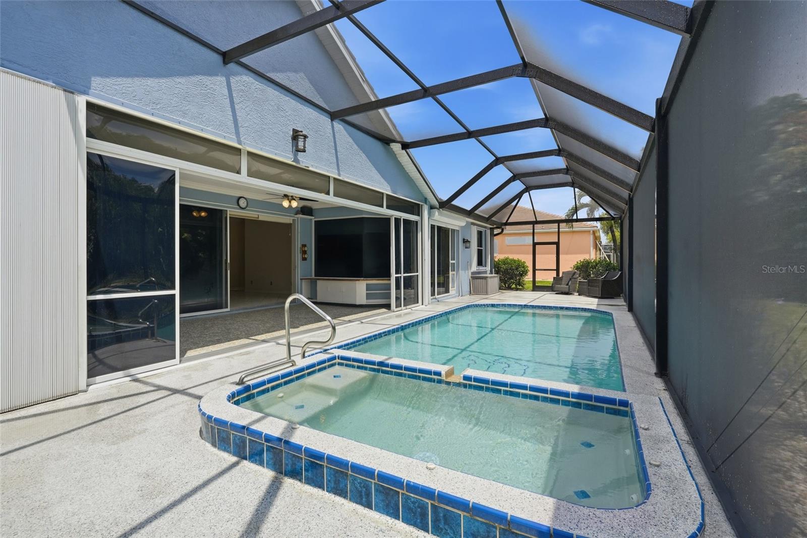 26211 Feathersound Dr Property Photo 7