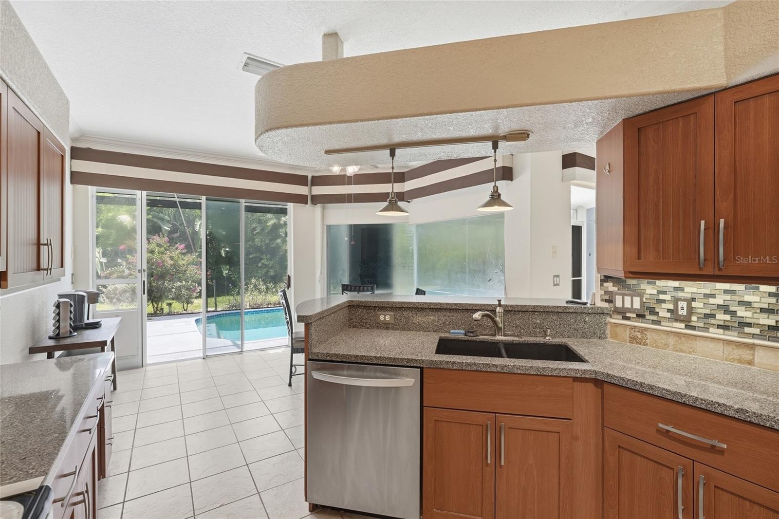 26211 Feathersound Dr Property Photo 14