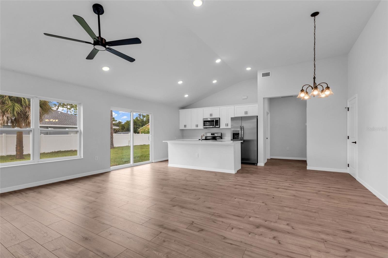 3610 Laredo Ave Property Photo 3