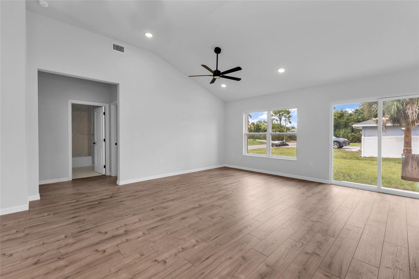 3610 Laredo Ave Property Photo 5