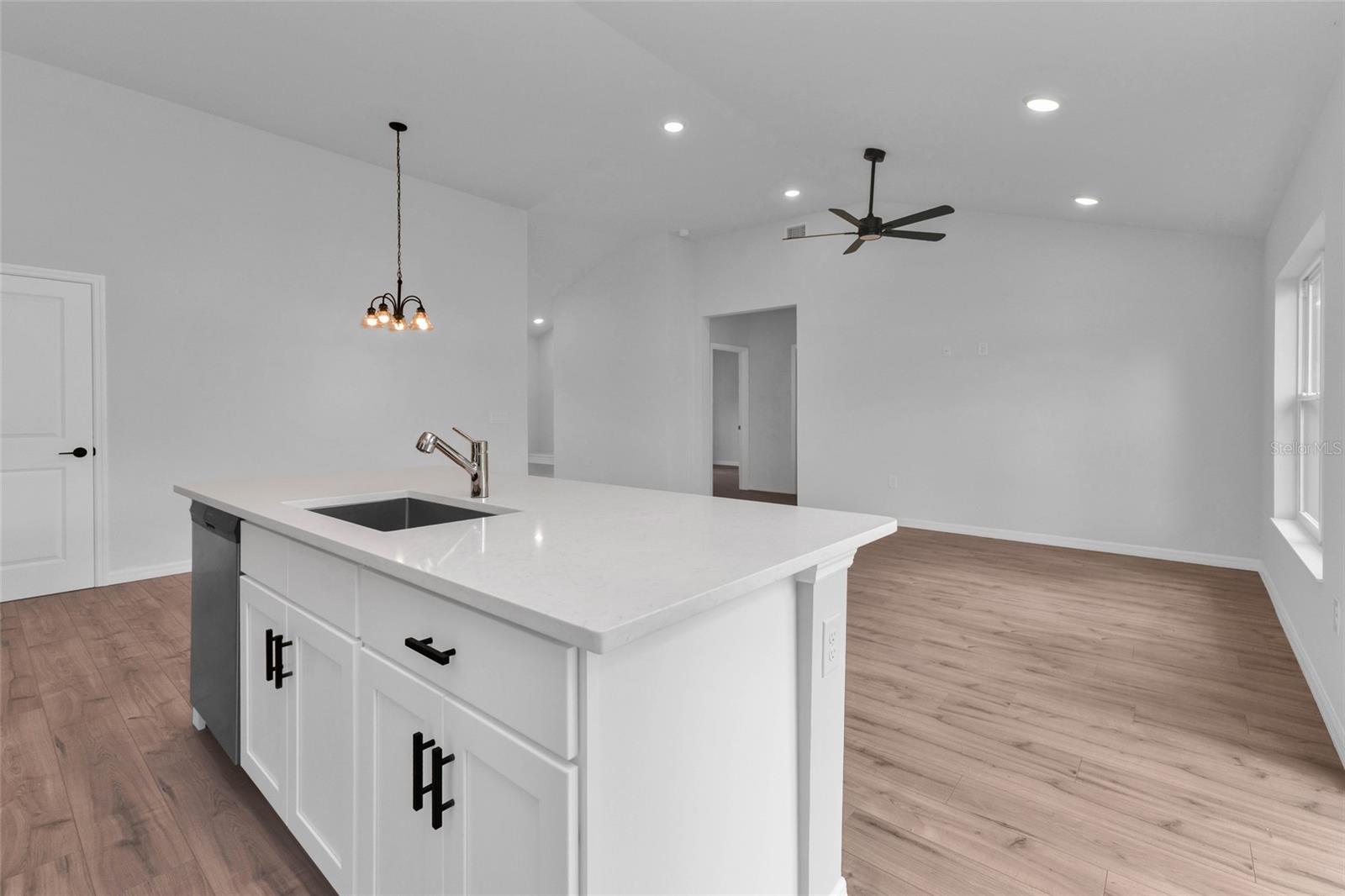 3610 Laredo Ave Property Photo 8