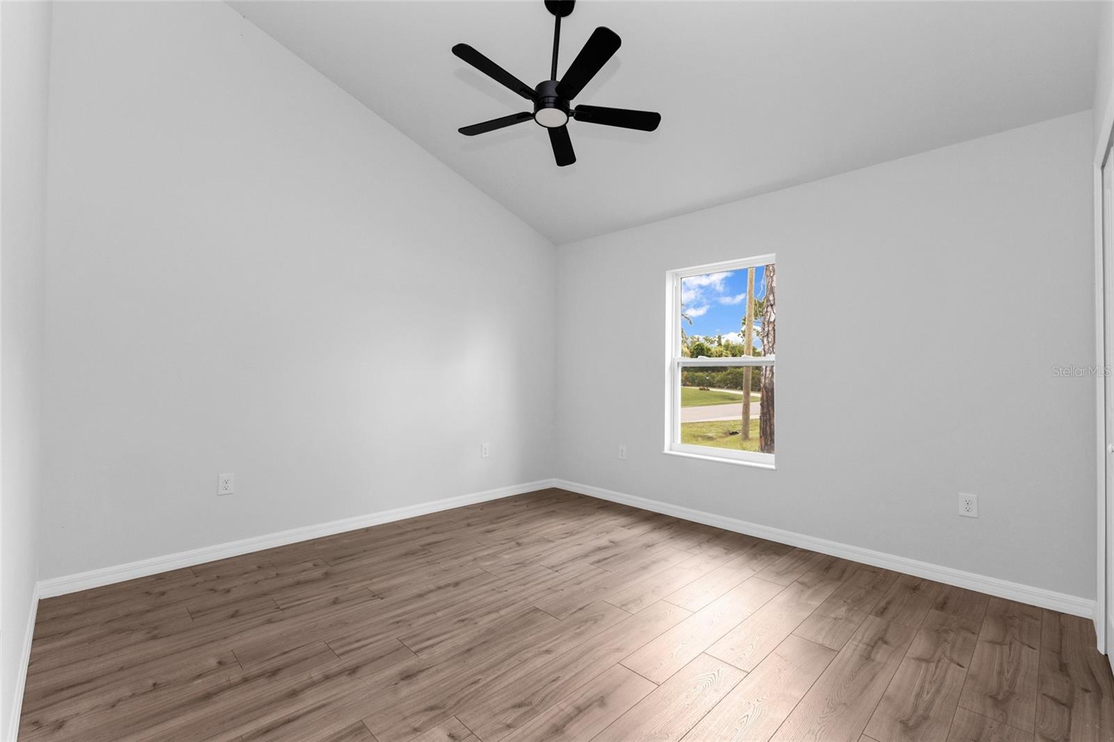 3610 Laredo Ave Property Photo 13
