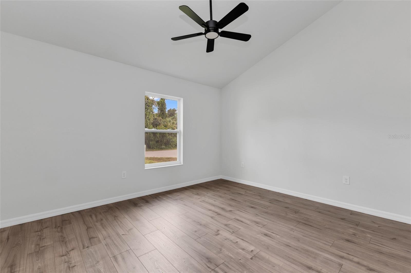 3610 Laredo Ave Property Photo 15