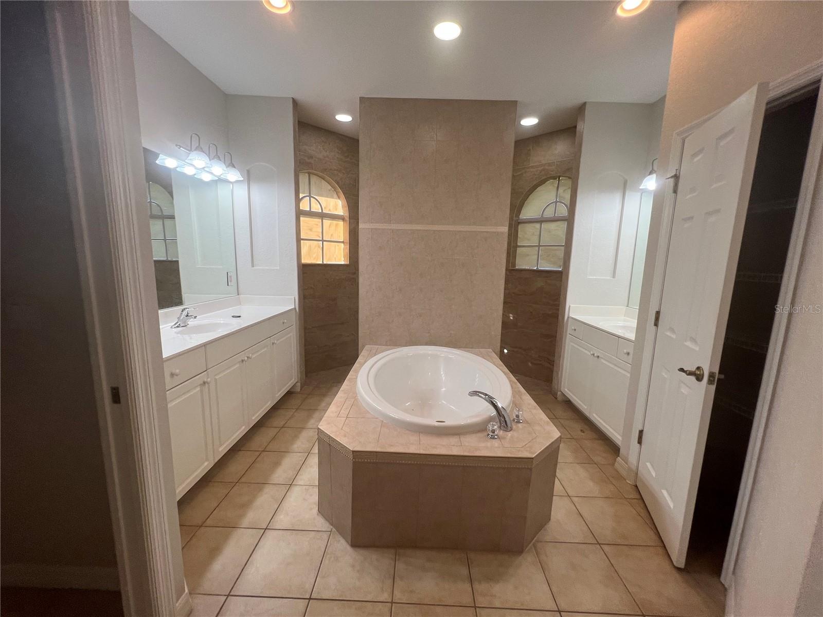 4110 Polynesia Property Photo 29