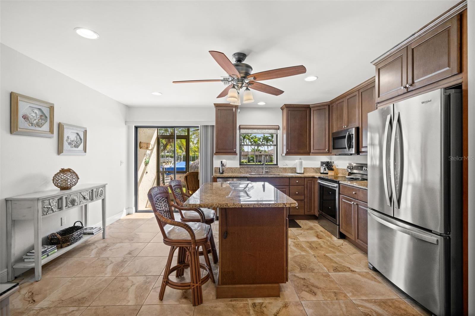 4803 Sw Santa Barbara Ct #8 Property Photo 8