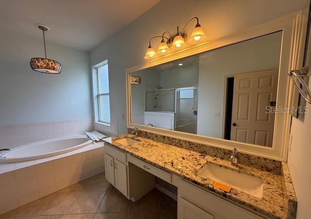 2531 Hobblebrush Dr Property Photo 9