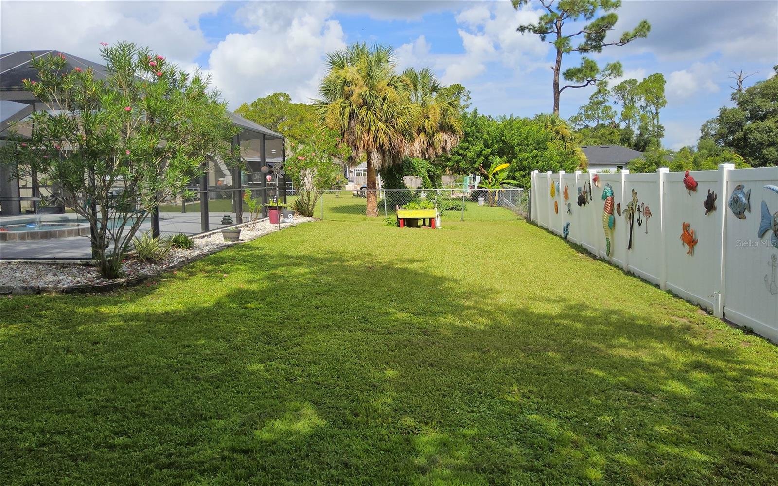 2522 Nanette Ln Property Photo 4