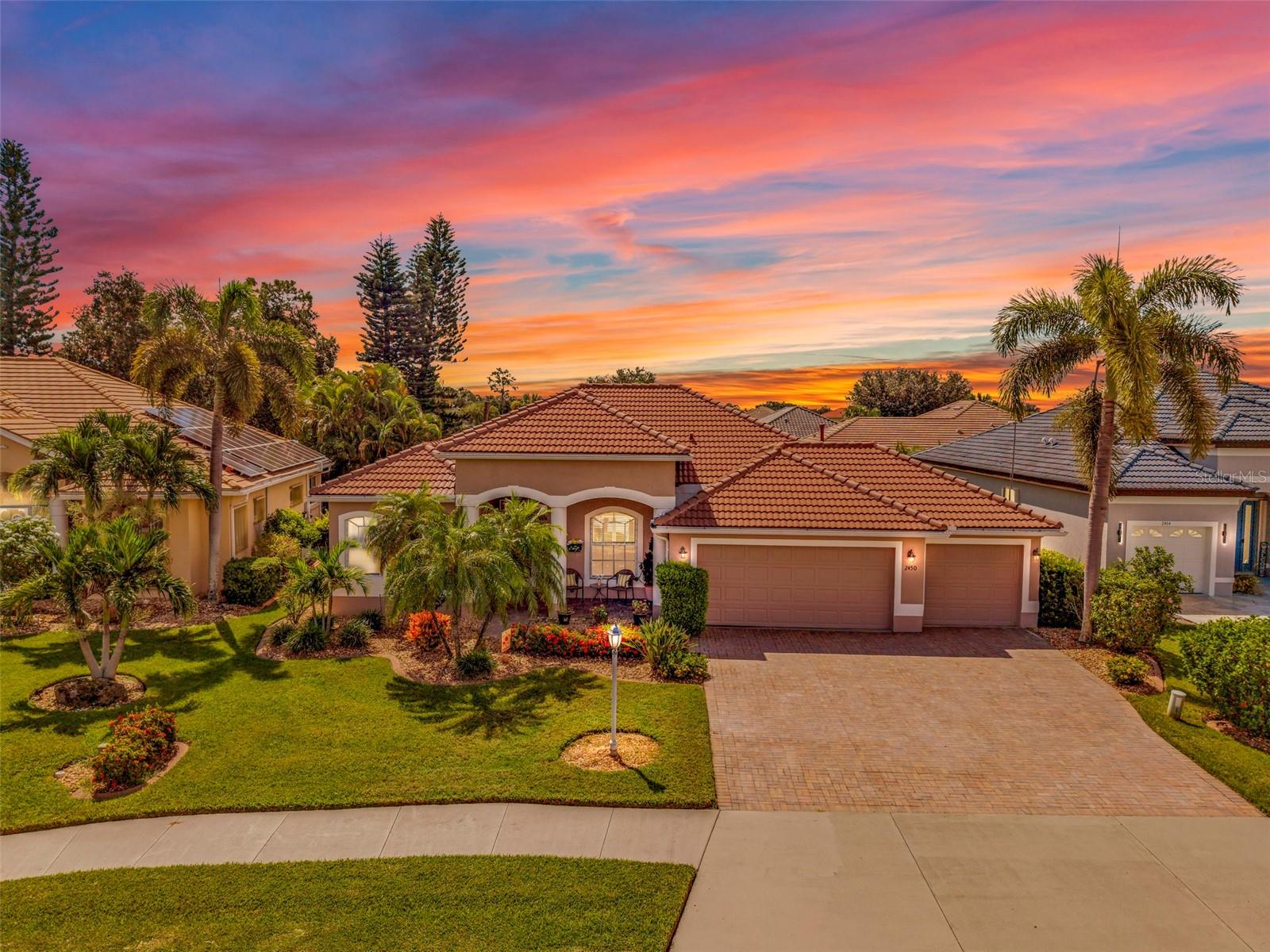 2450 SILVER PALM RD