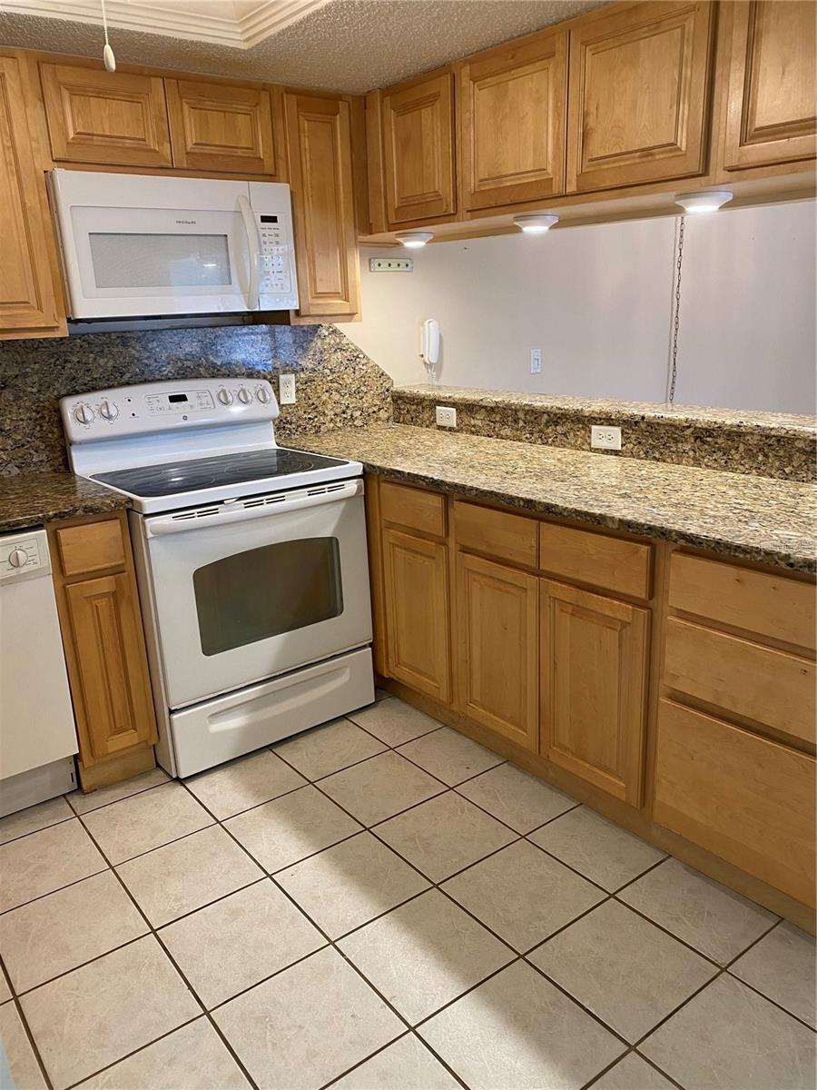 C7529884 Property Photo 13