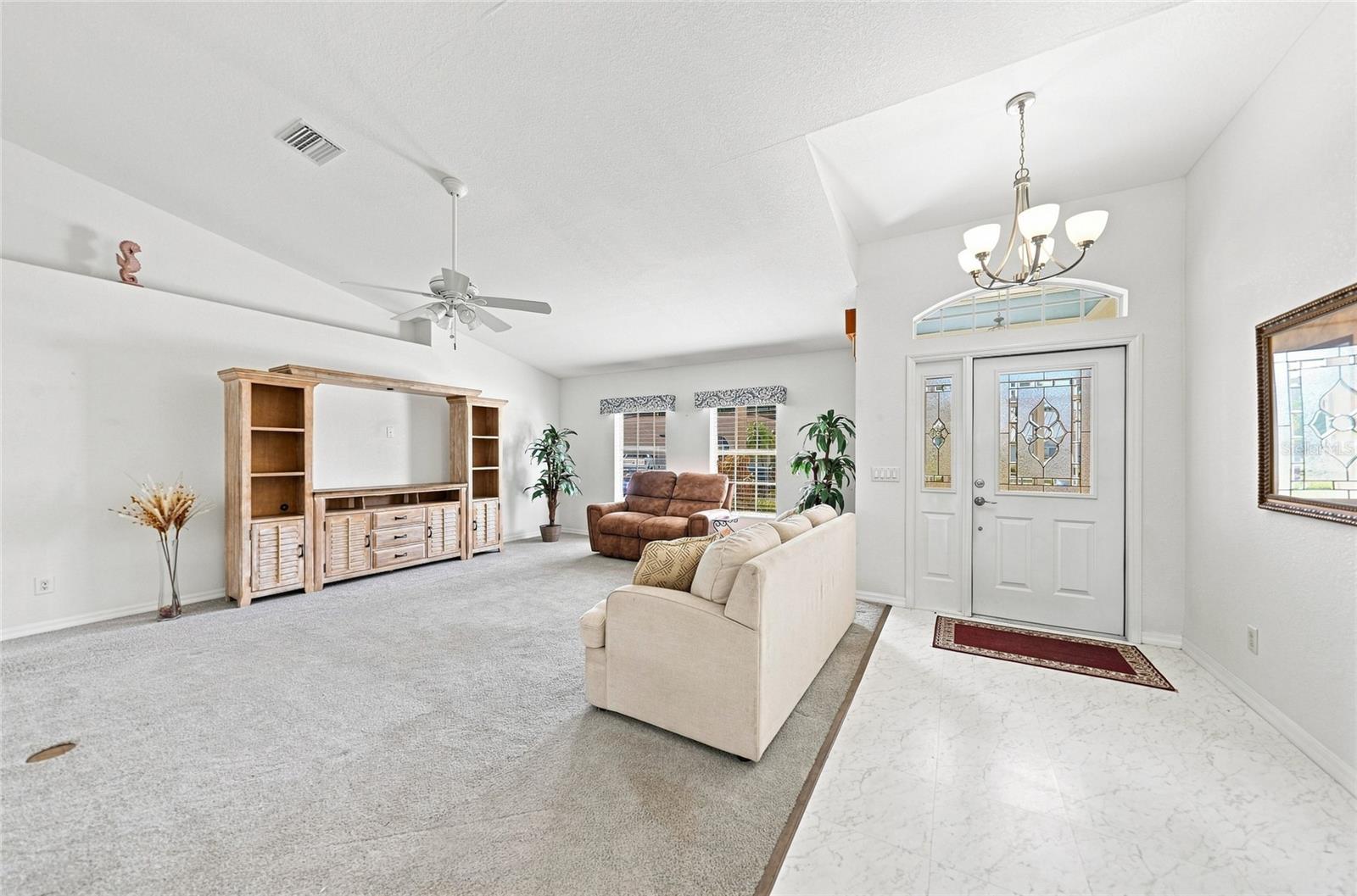 1087 General St Property Photo 7