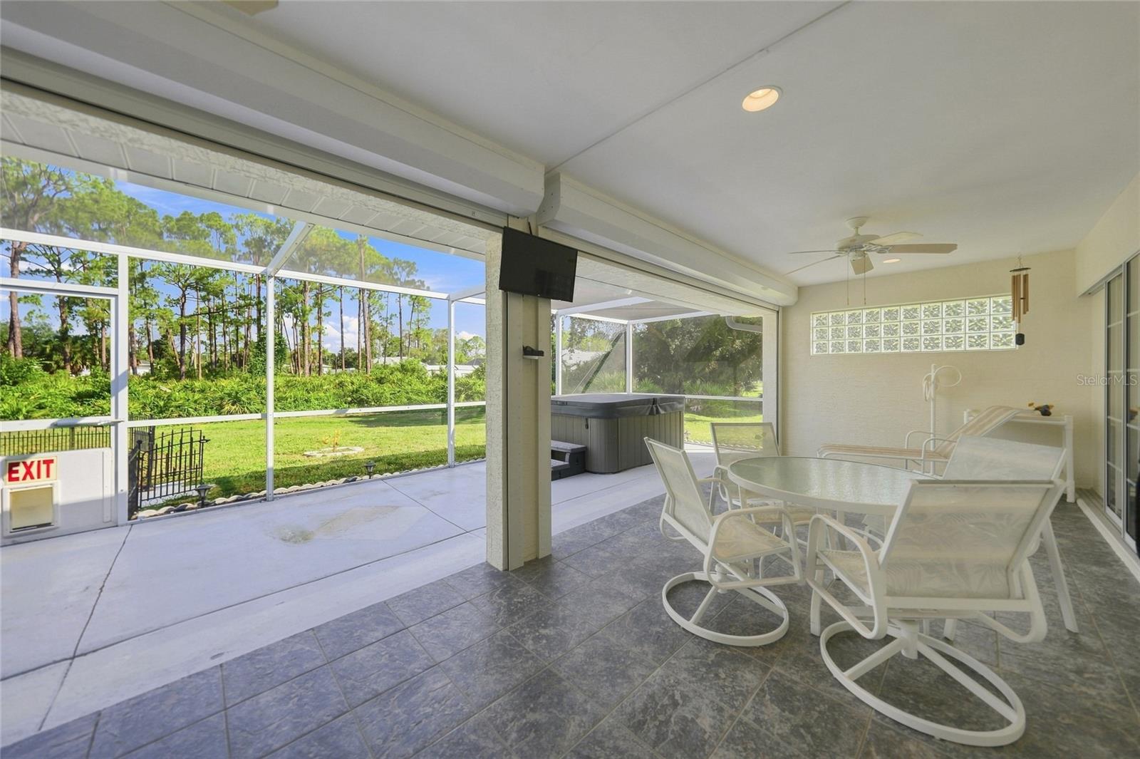 1087 General St Property Photo 32