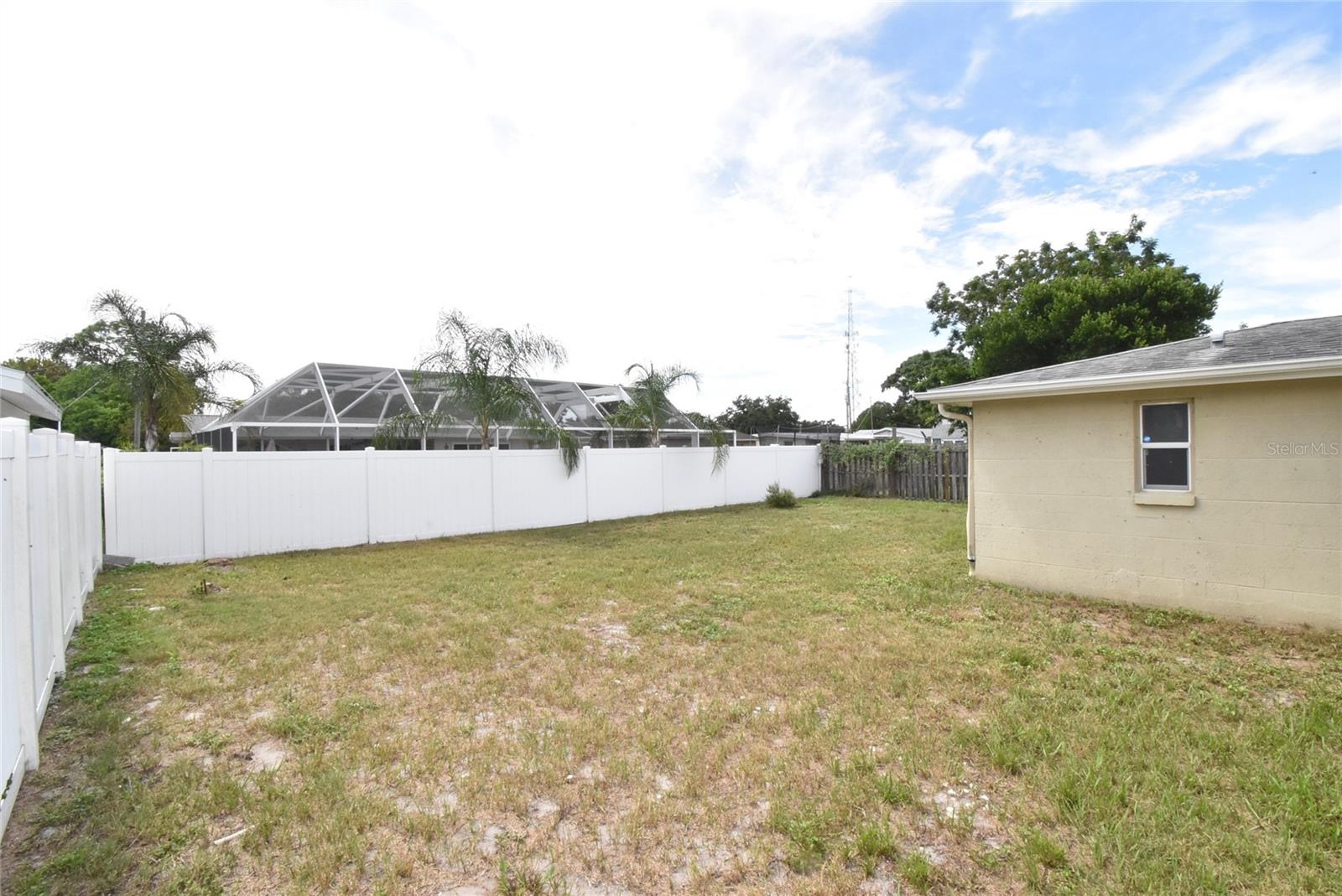 11025 Pickering Ln Property Photo 17