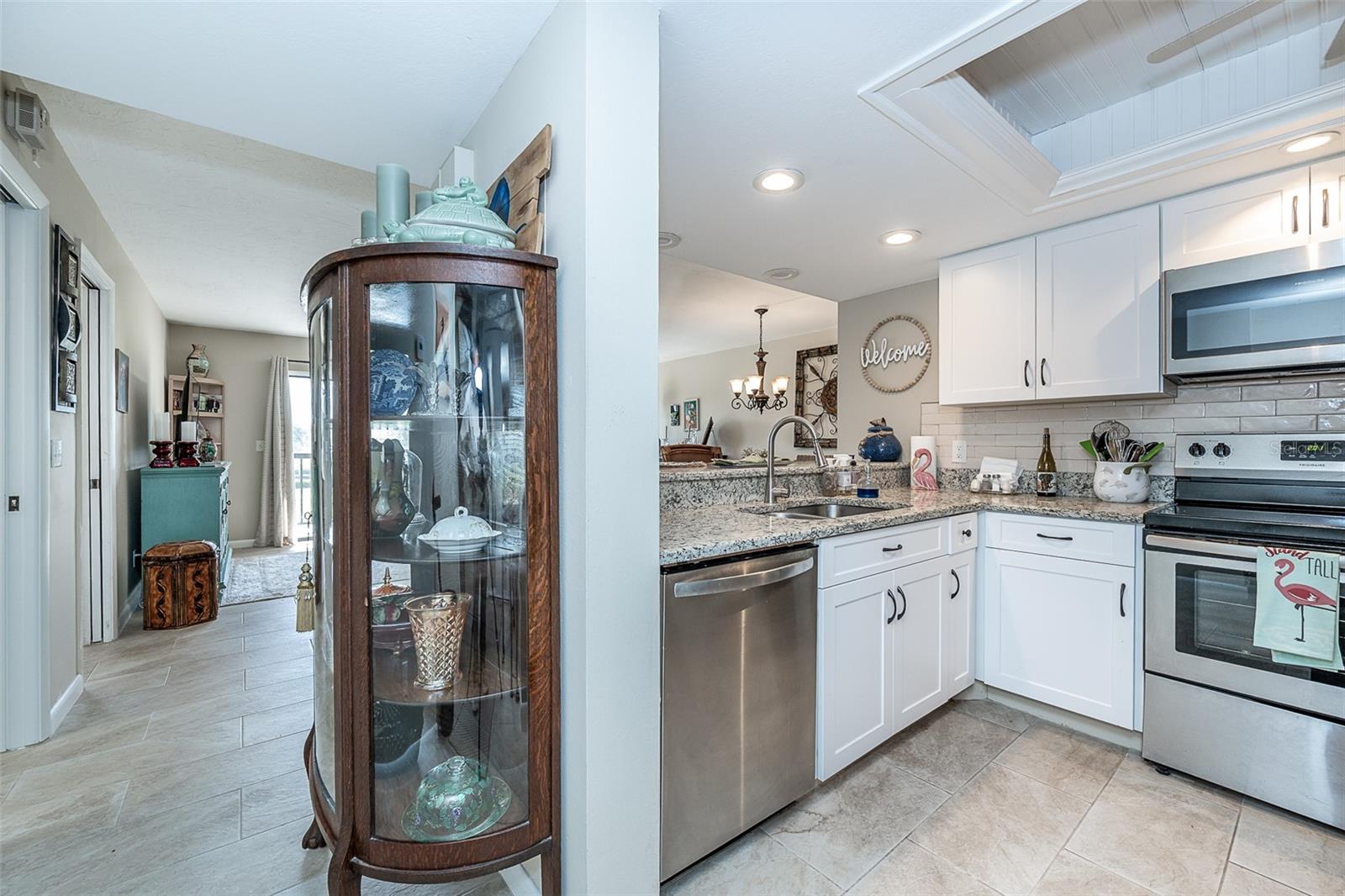 25188 Marion Ave #e104 Property Photo 14