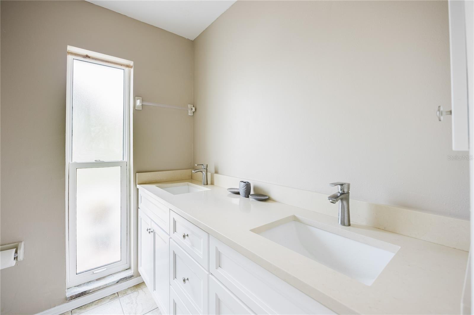 625 E Baffin Dr Property Photo 18