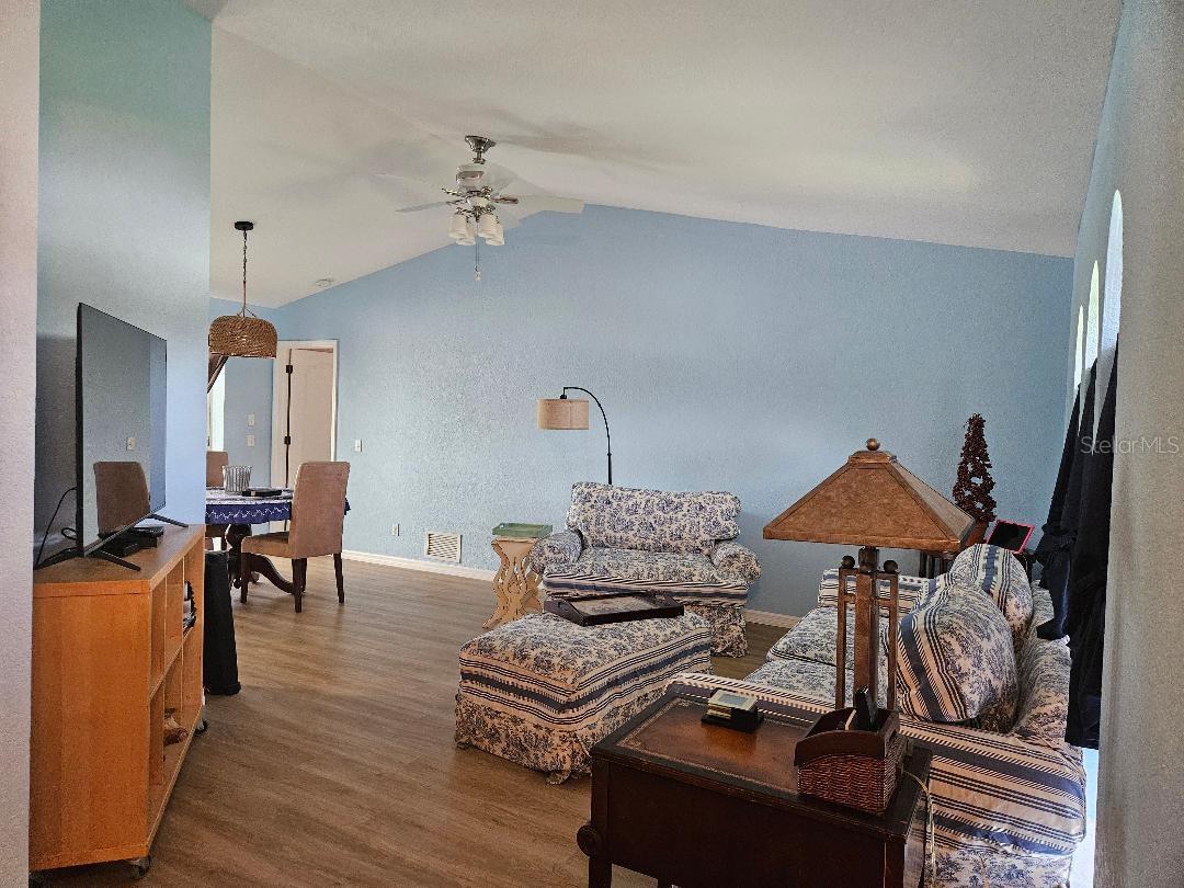 4218 Rose Arbor Cir Property Photo 9