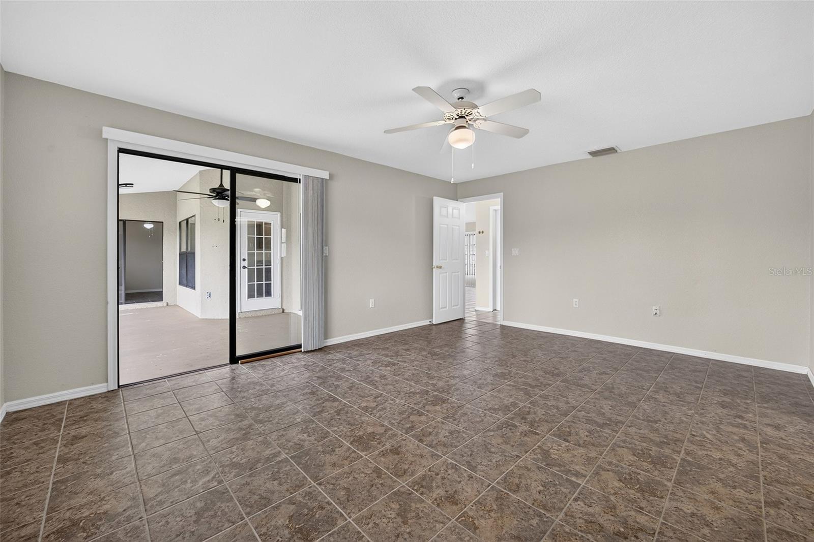 23245 Lehigh Ave Property Photo 14