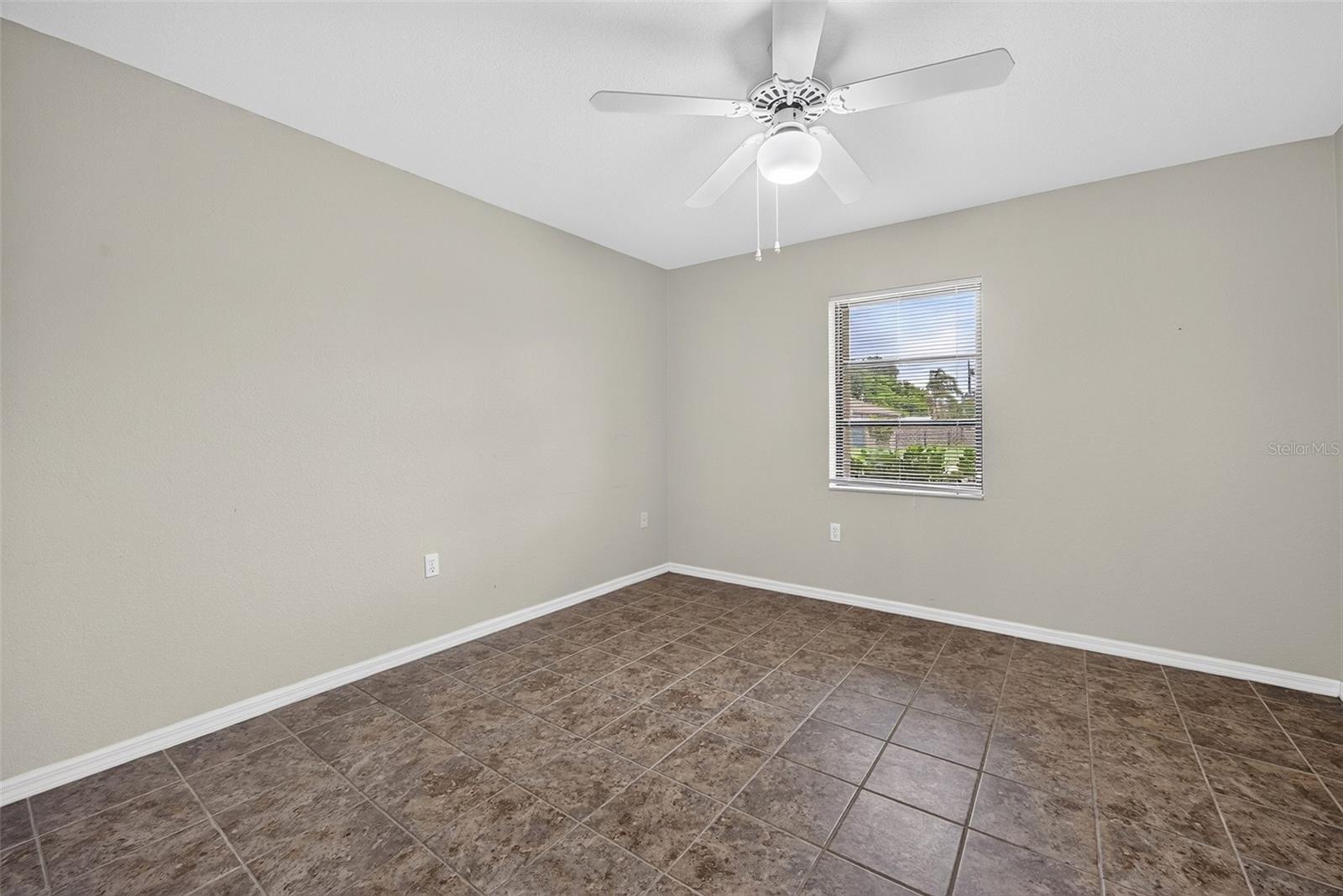 23245 Lehigh Ave Property Photo 18