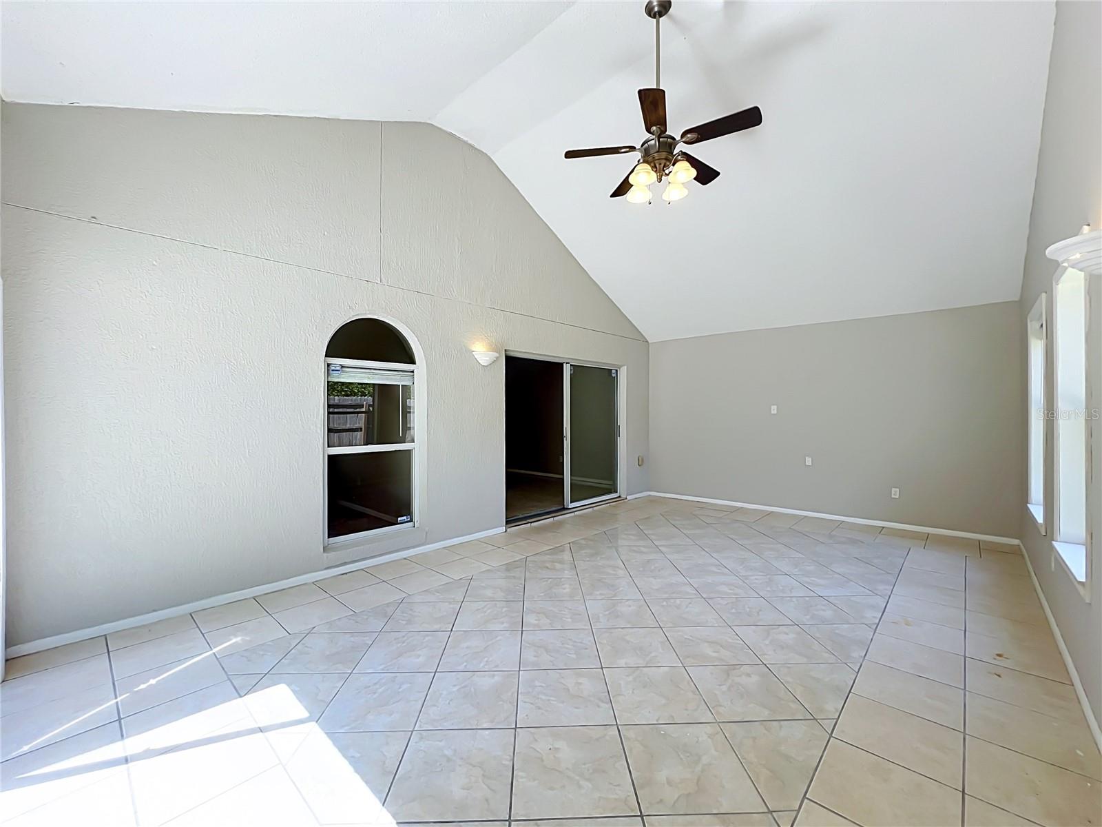 1365 Crawford Dr Property Photo 17