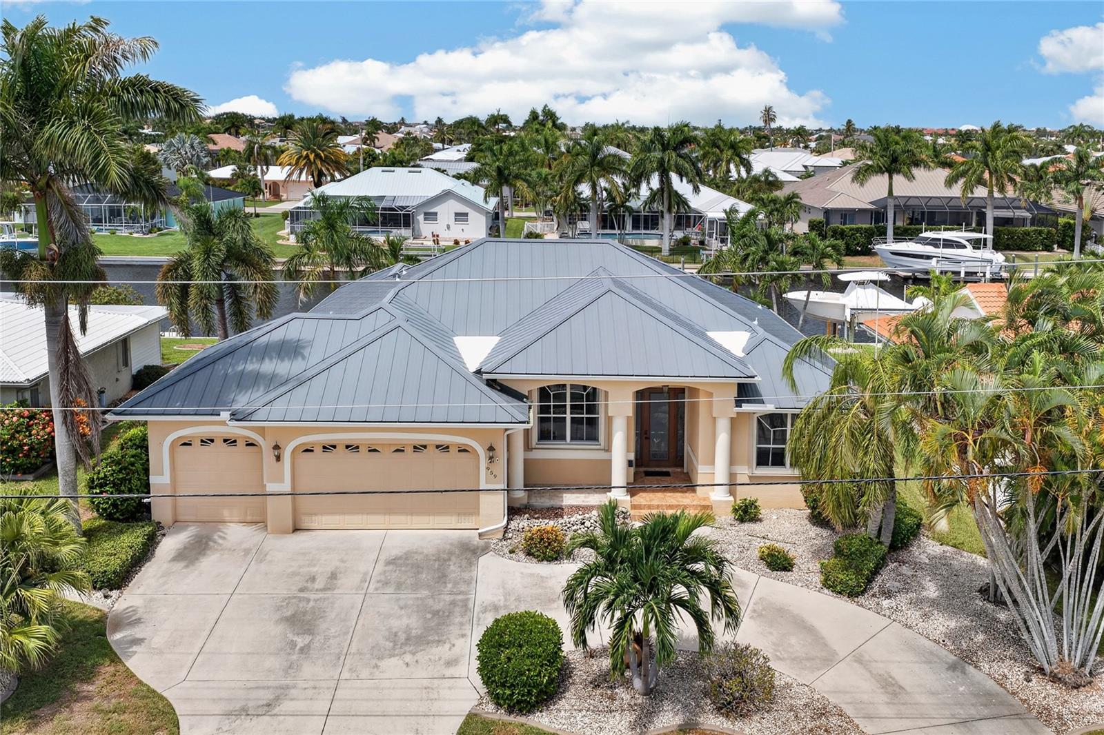 959 Bal Harbor Blvd Property Photo 4