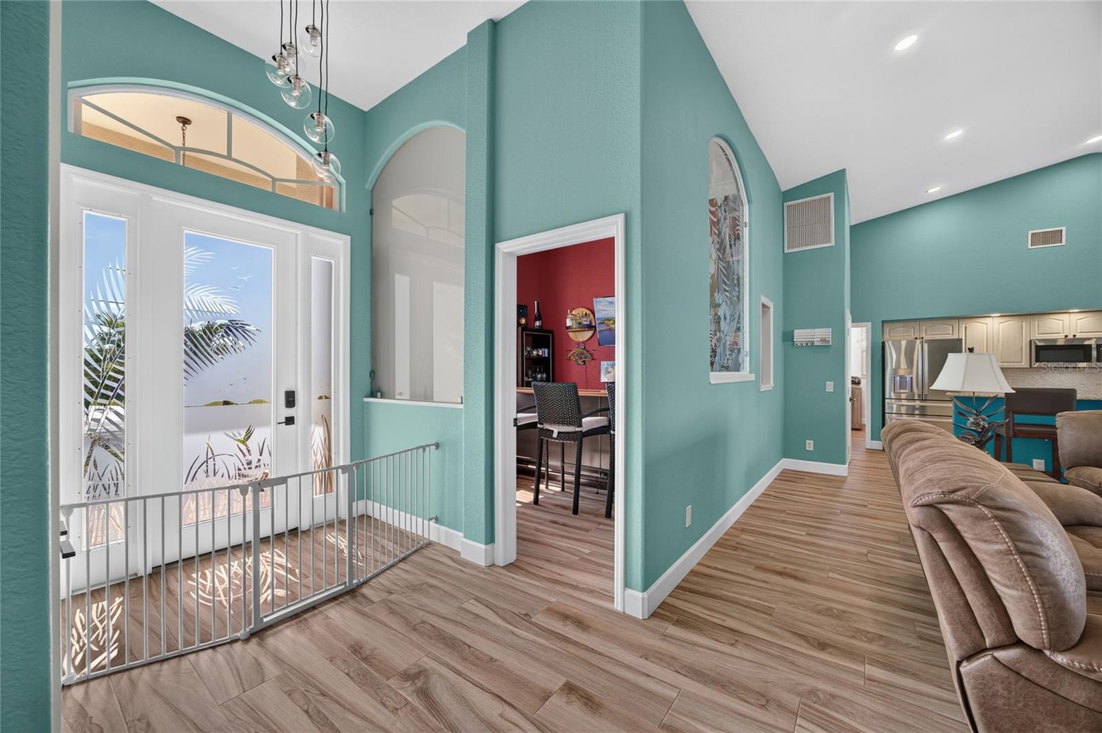 959 Bal Harbor Blvd Property Photo 7