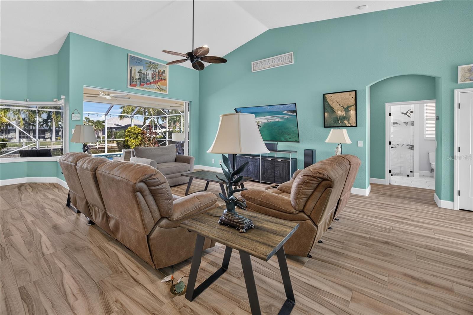 959 Bal Harbor Blvd Property Photo 10