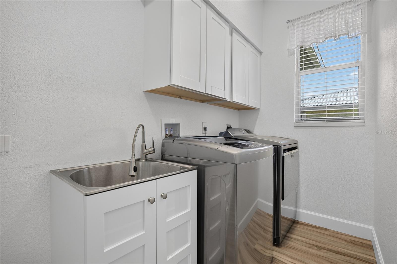 959 Bal Harbor Blvd Property Photo 32