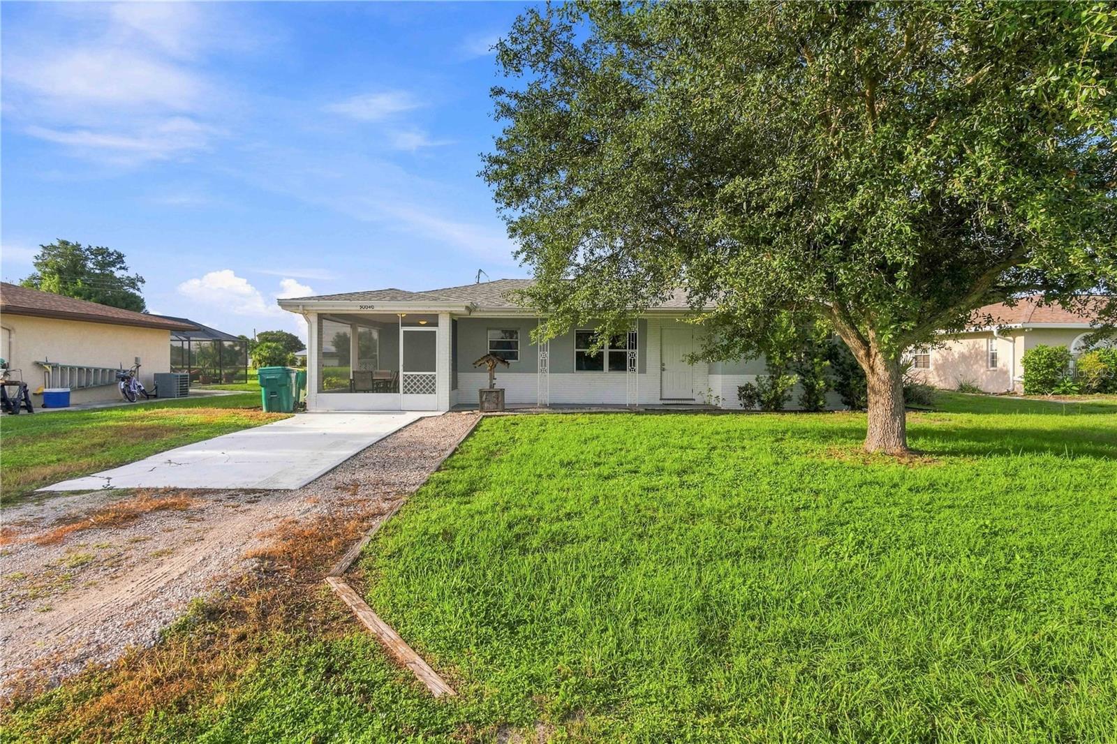 30040 OAK RD Property Photo 1