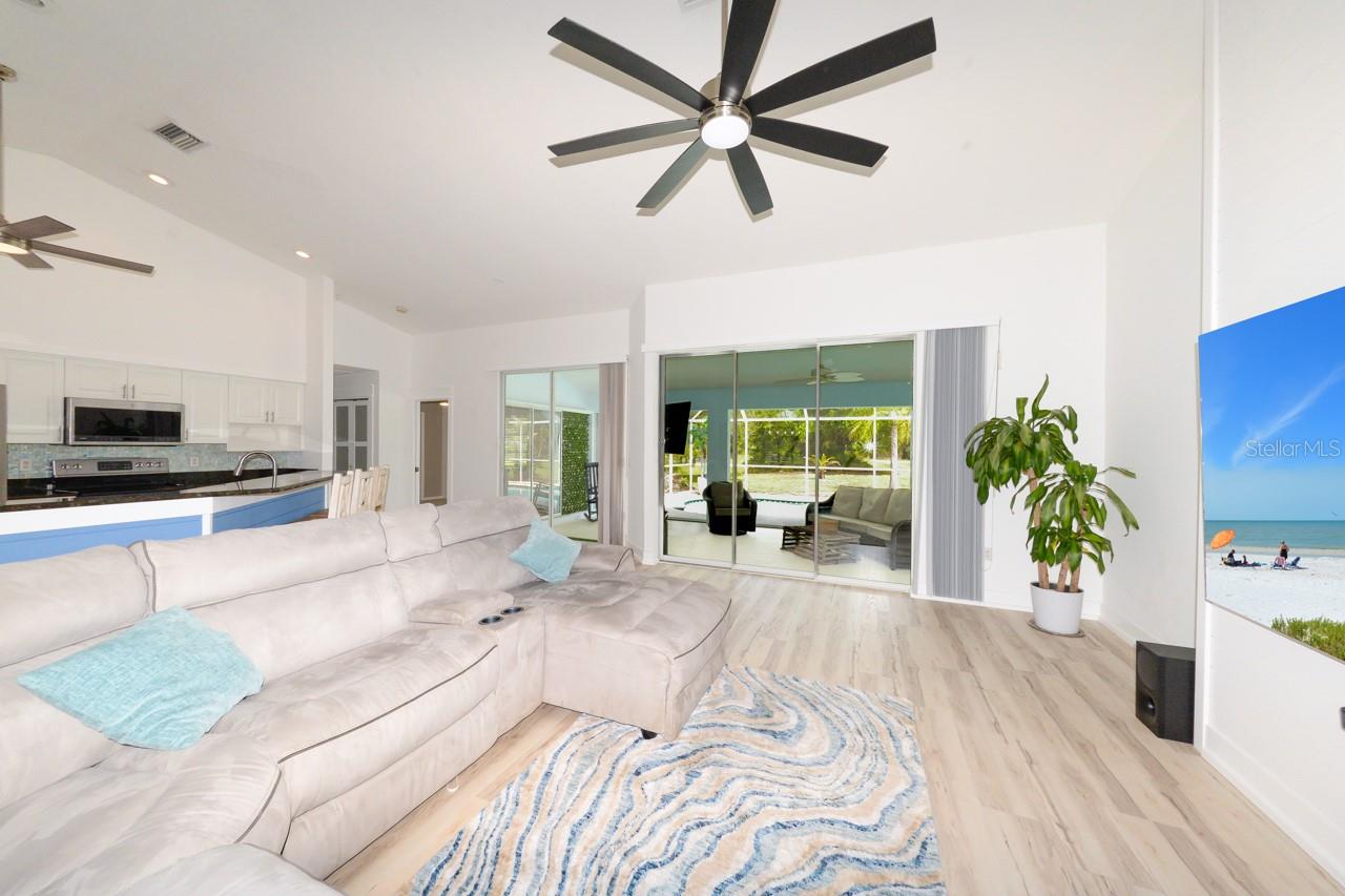 25256 Punta Madryn Ave Property Photo 3