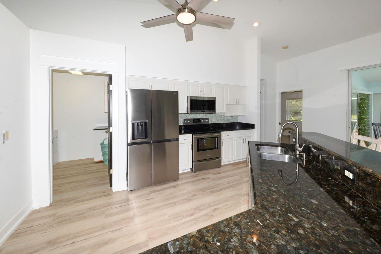 25256 Punta Madryn Ave Property Photo 13
