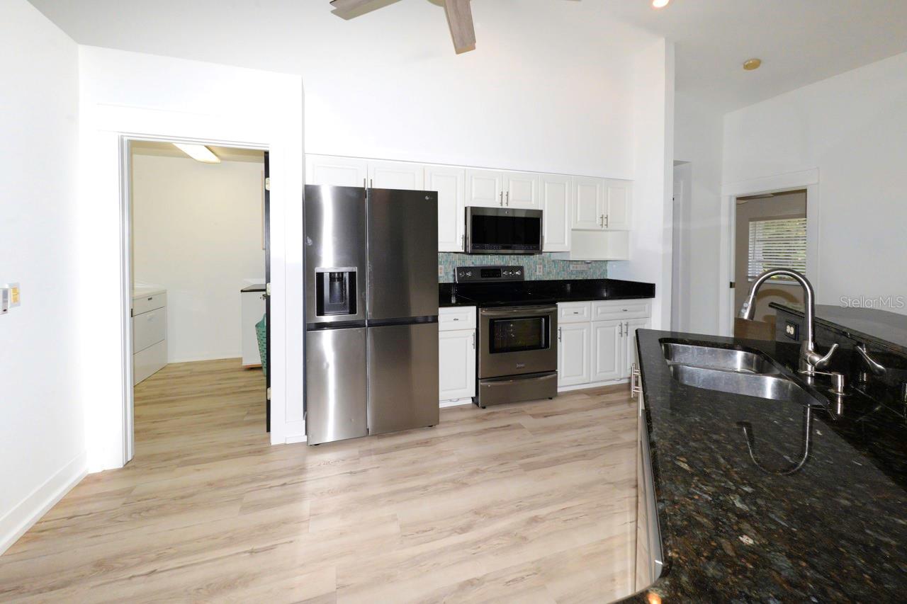 25256 Punta Madryn Ave Property Photo 18