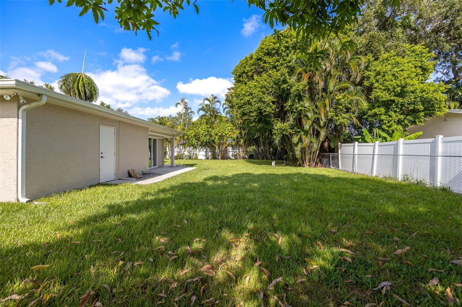 1223 Biltmore Dr Property Photo 40