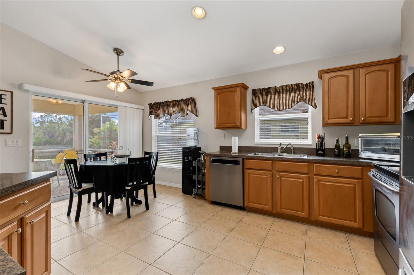 1578 Scarlett Ave Property Photo 11