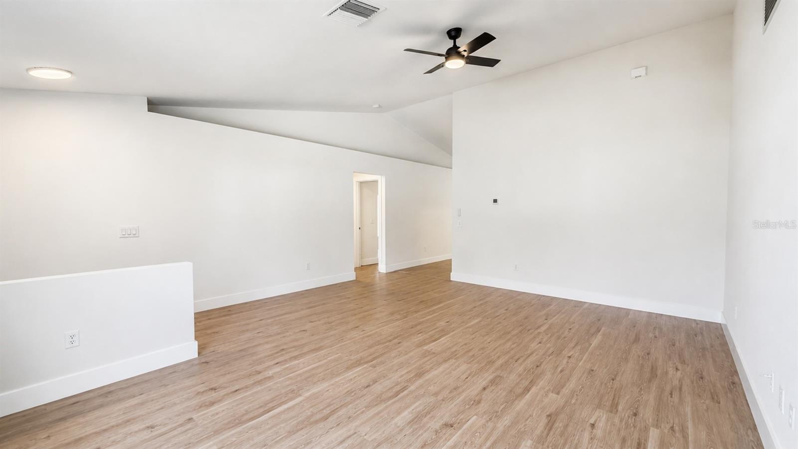 1212 Impala St Property Photo 3