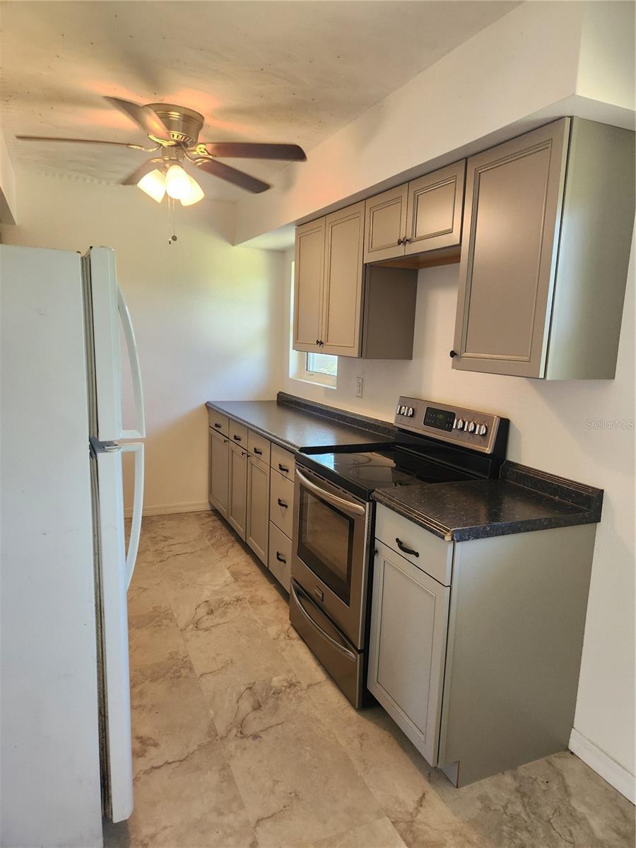 232 E Washingtonia St Property Photo 4