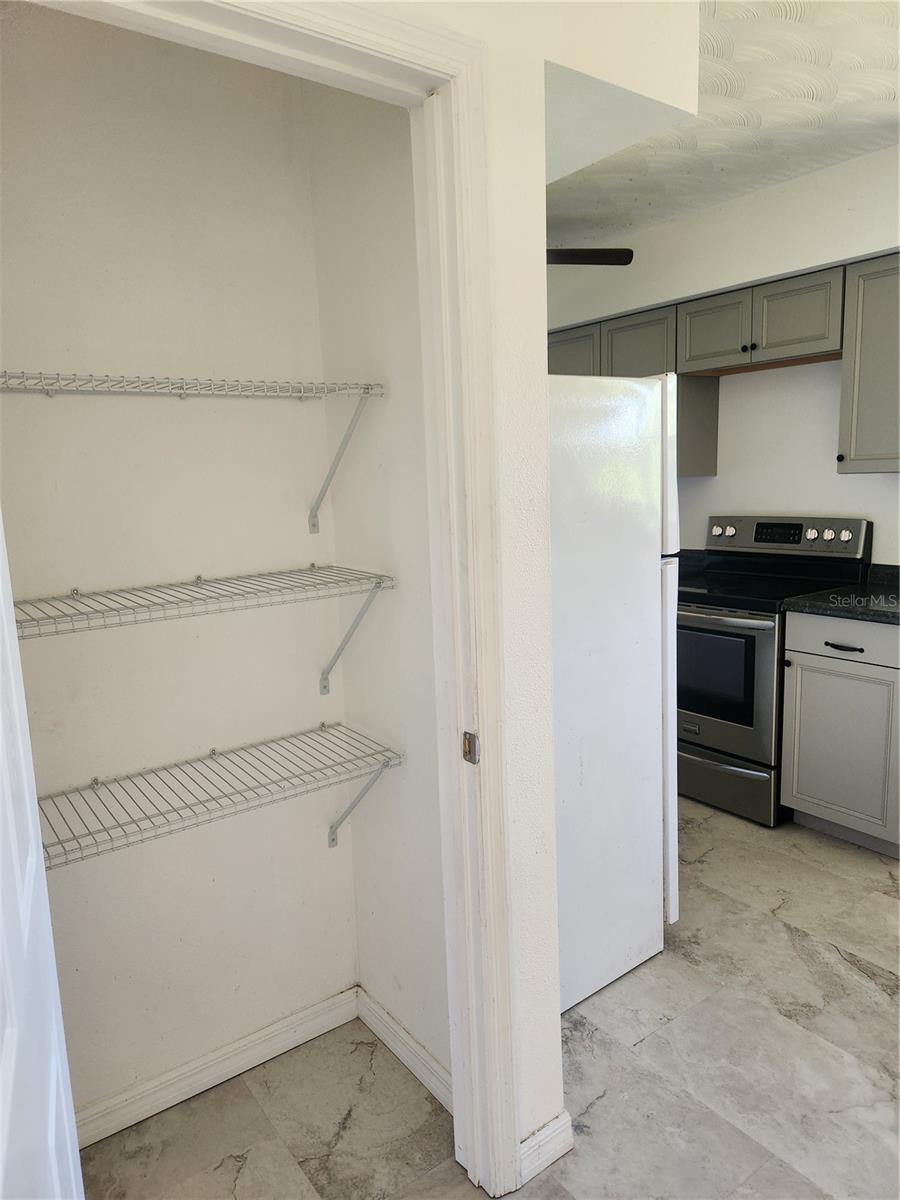 232 E Washingtonia St Property Photo 6