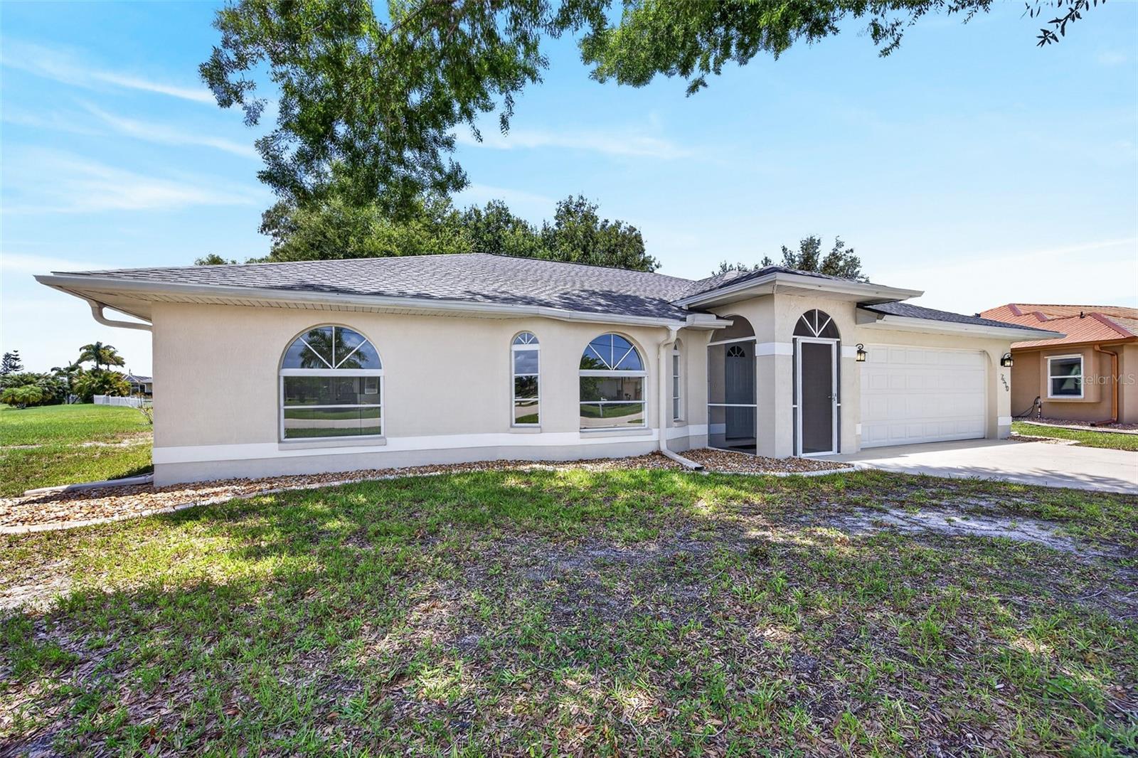 7510 Ligustrum Property Photo 2