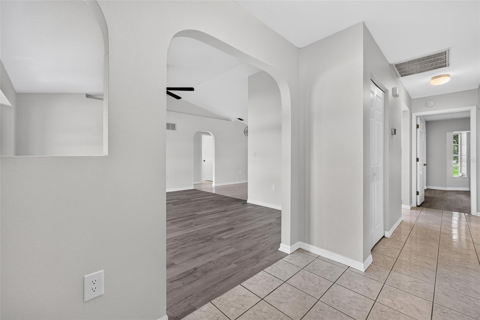 7510 Ligustrum Property Photo 4