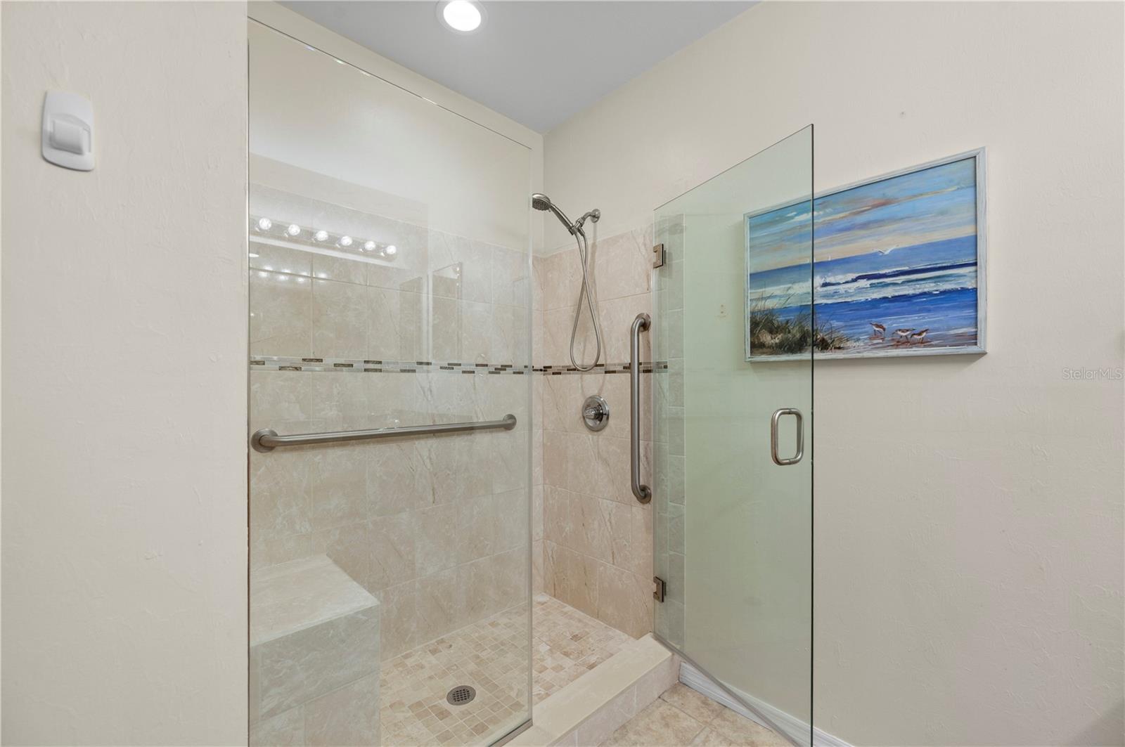 7833 Mikasa Dr Property Photo 23
