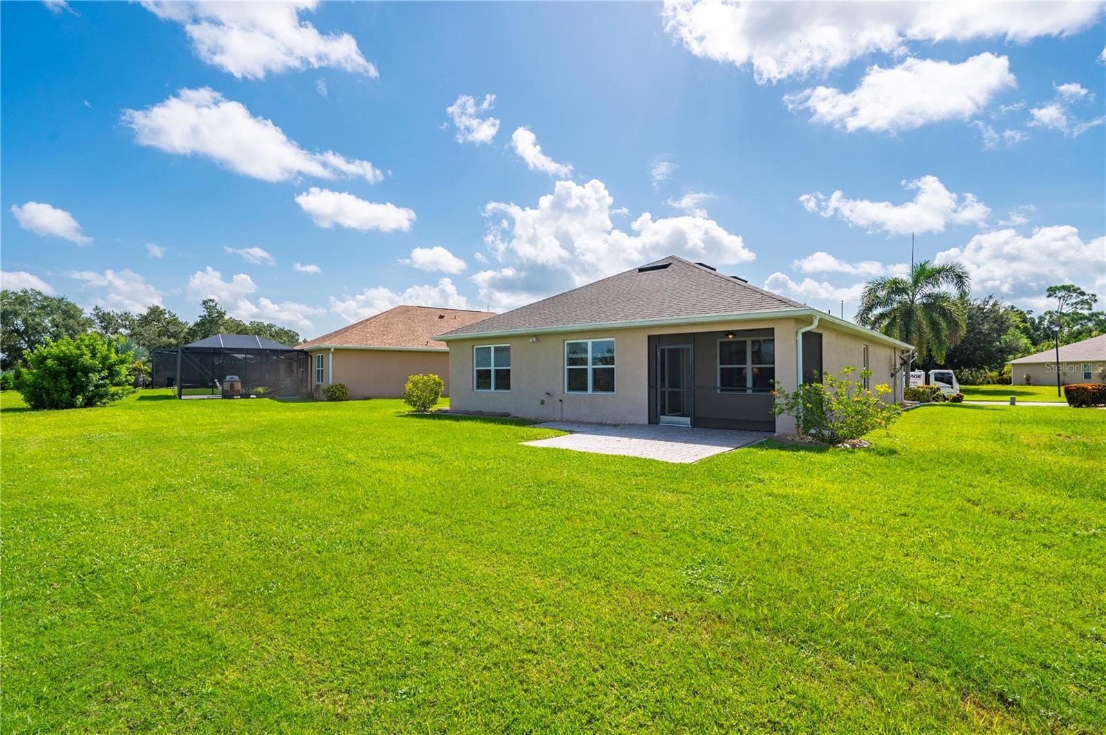 7833 Mikasa Dr Property Photo 39