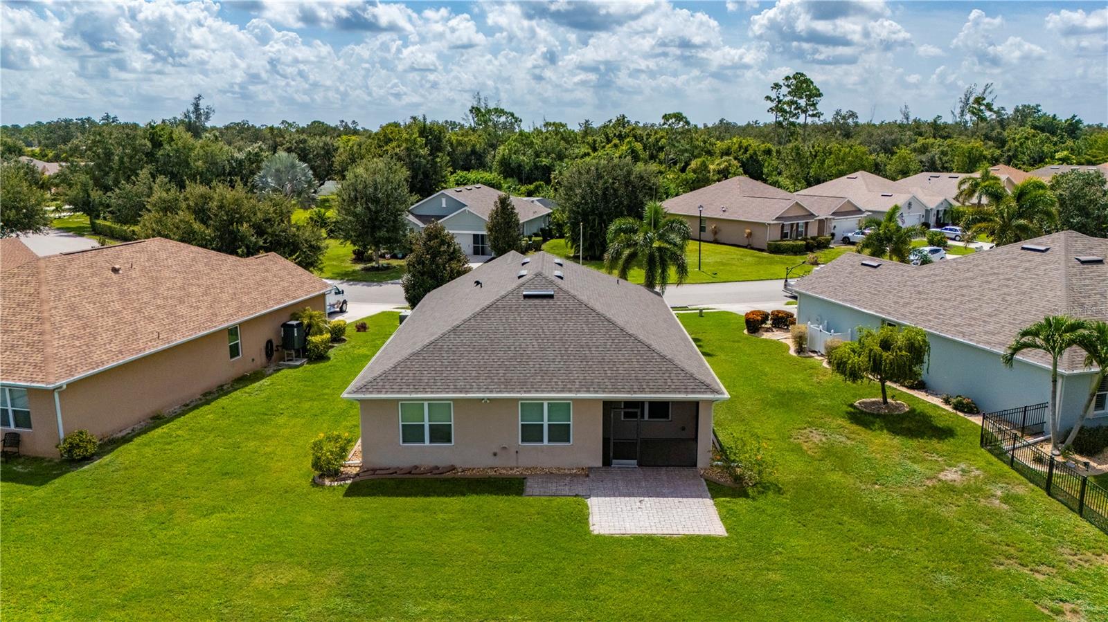 7833 Mikasa Dr Property Photo 46