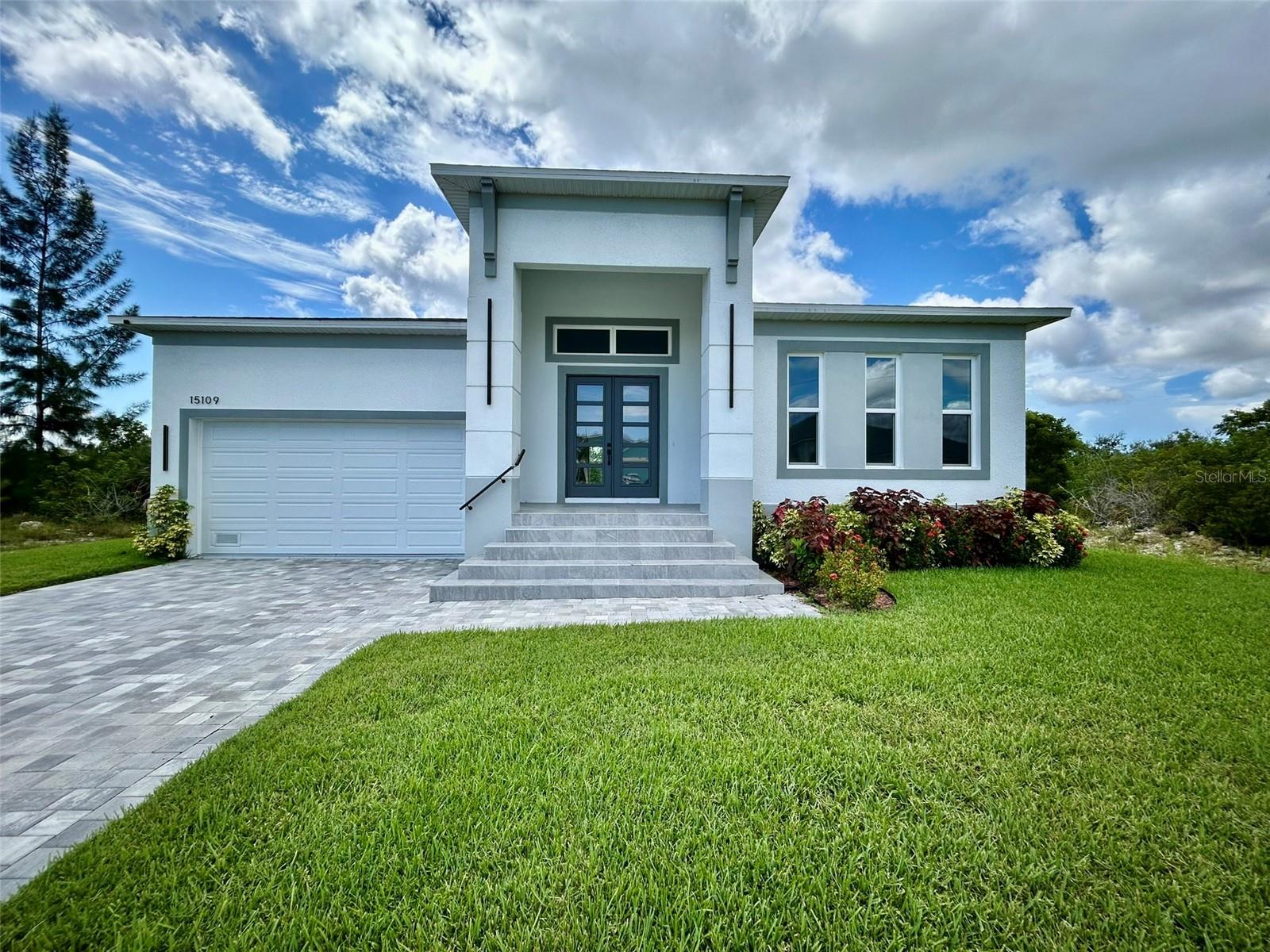 15109 AQUARIUS CIR Property Photo 1