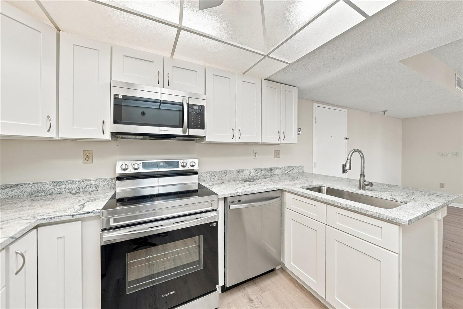 21405 Olean Blvd #405 Property Photo 8