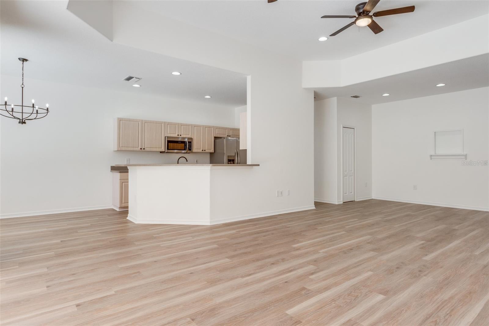 5174 Pine Shadow Ln Property Photo 12