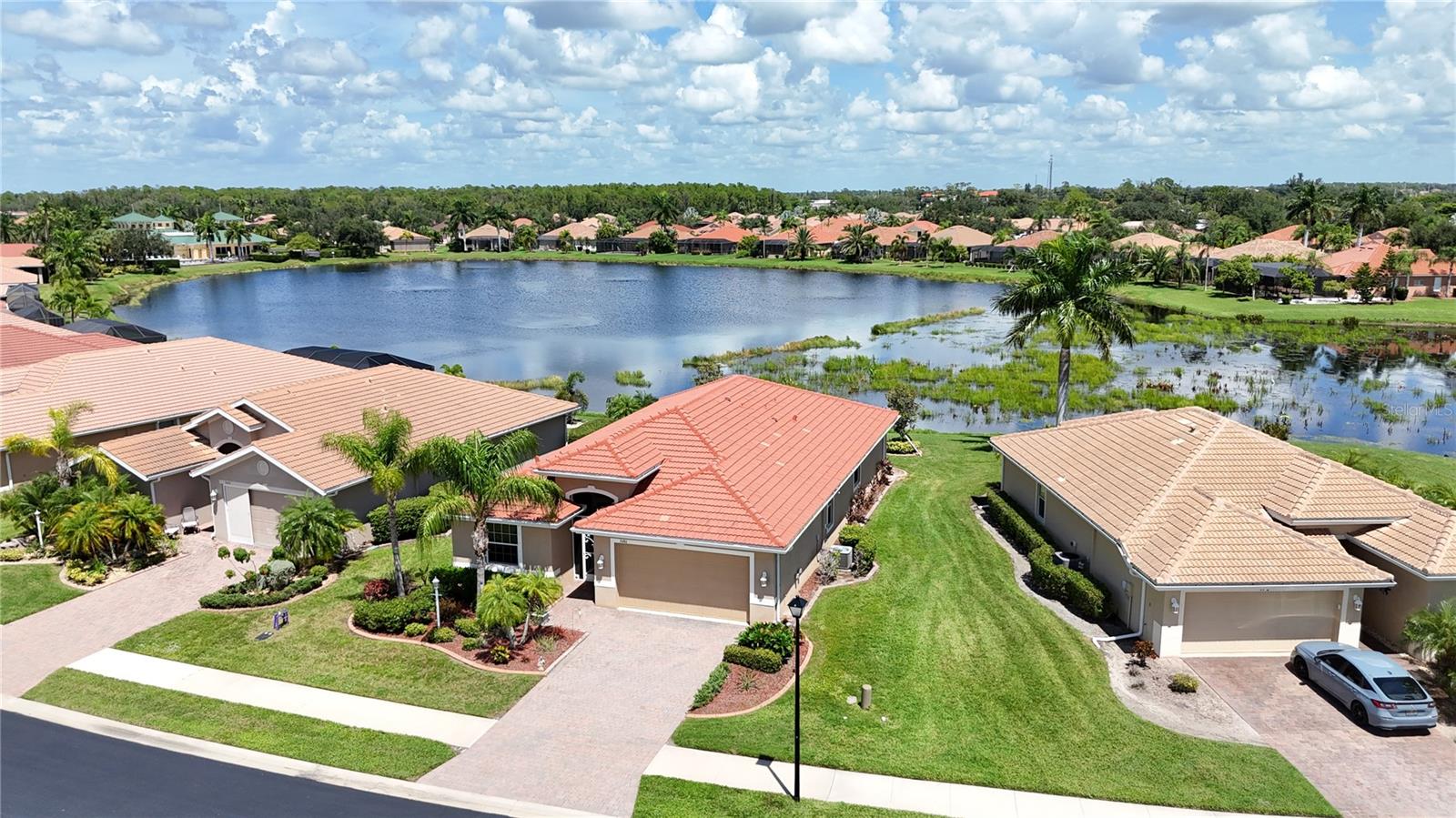 7486 Talon Bay Dr Property Photo 4