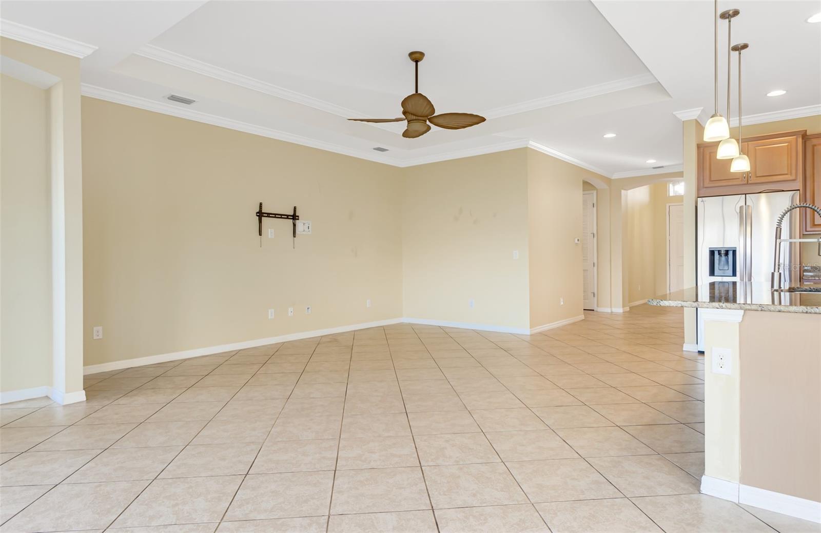 7486 Talon Bay Dr Property Photo 6