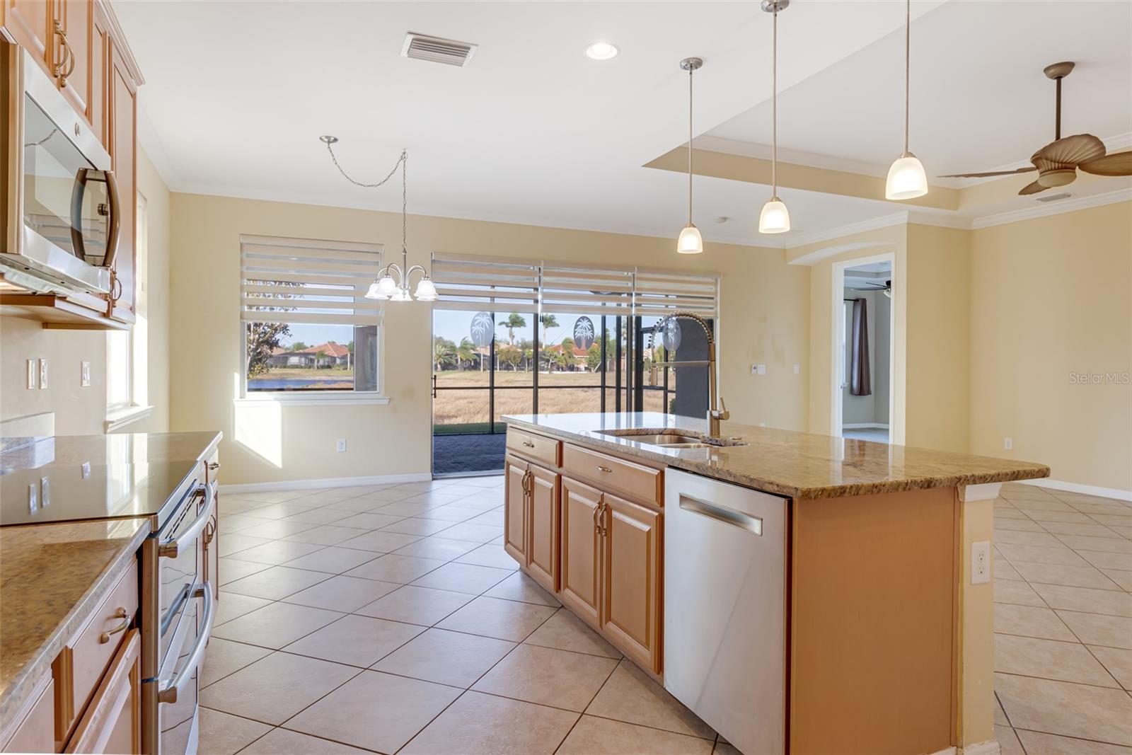 7486 Talon Bay Dr Property Photo 13