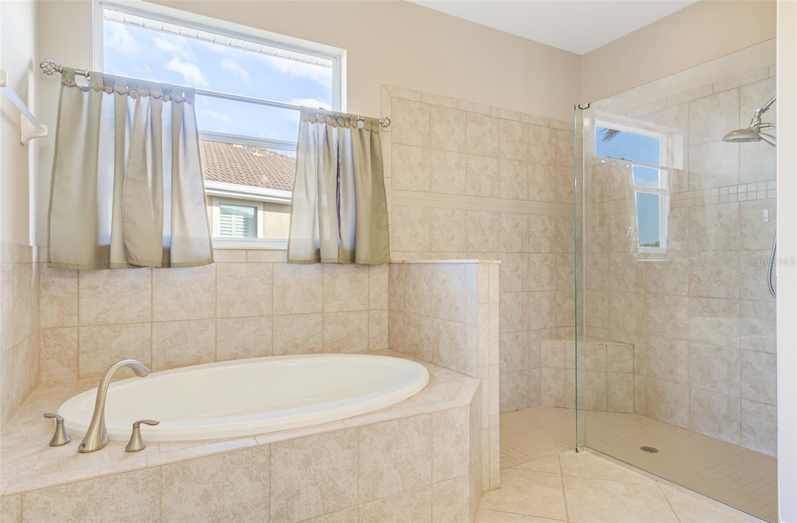 7486 Talon Bay Dr Property Photo 21